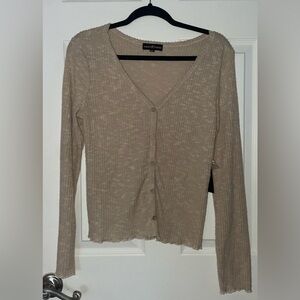 Almost Famous Beige Ribbed V Neck Button Down Top Size Large
